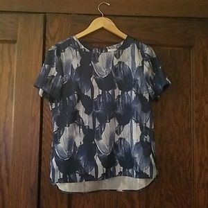 H&M short sleeved blouse